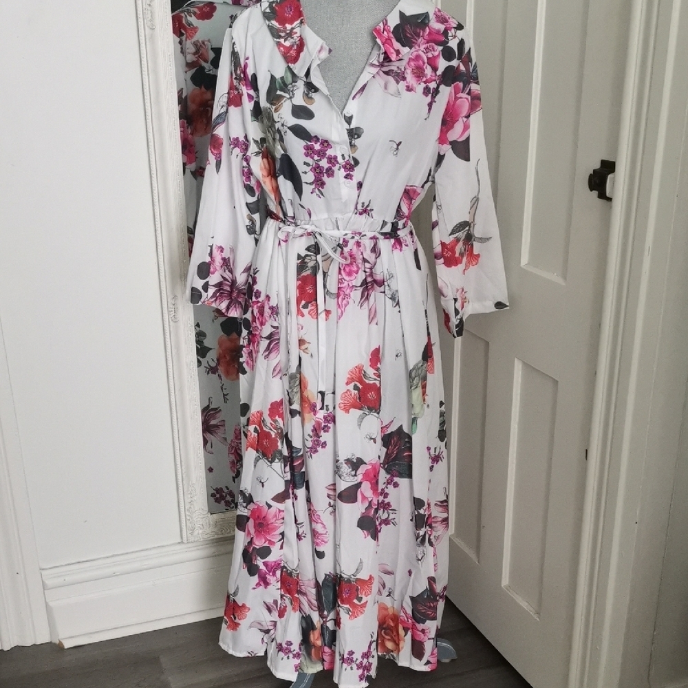 Source Unknown White Maxi Dress with Pink & Red Floral Print